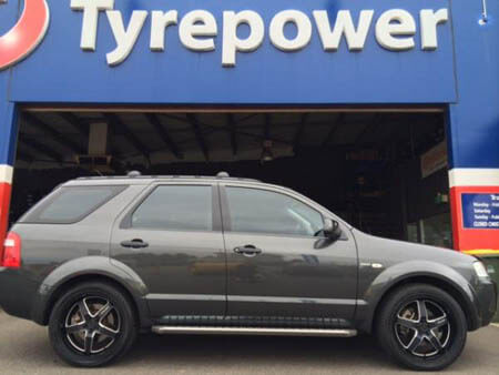 Ford Territory fitted with 20 inch PDW Hybrid 