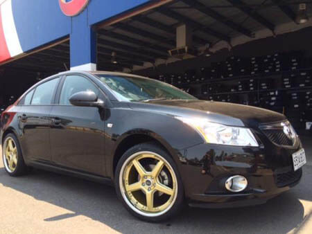 Holden Cruze fitted with 19 inch Gold Stainless Steel Lip Vertini Drift 