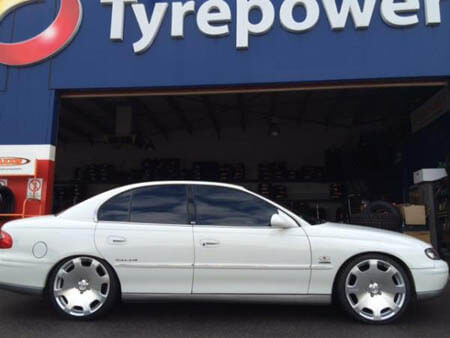 Holden VX Calais fitted with 20 inch Gmax Heritage 