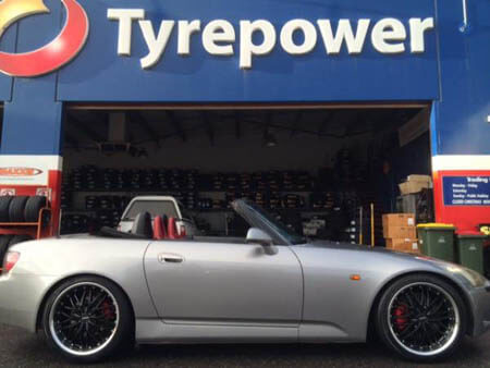 Honda S2000 fitted with 18 inch Gmax Defiant I 