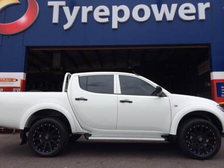 Mitsubishi Triton fitted with 20 inch KMC Heist 