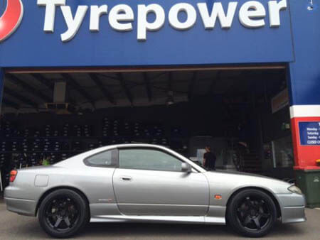 Nissan Silvia S15 fitted with 18 inch Staggered PDW Replay 