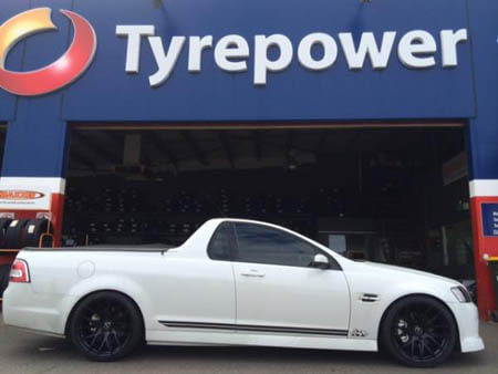 VE SS Ute fitted with 20 inch Staggered Satin Black Concave OX111 