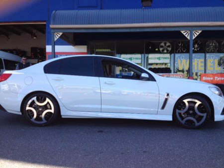 VF Commodore fitted with 20 inch Amasso Trinidy 