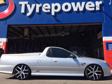 VZ SS Ute fitted with 20 inch G8 