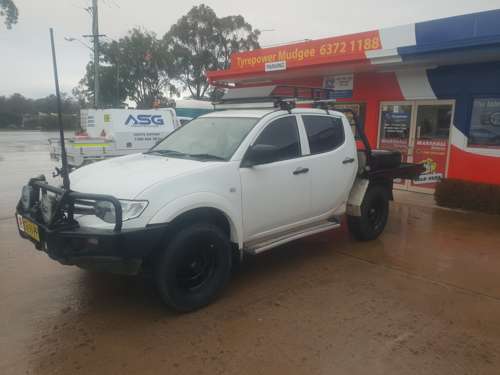 2014 MITSUBISHI TRITON fitted with 16x8 black king wheels with MAXXIS A/T 980 tyres 