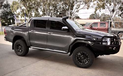 2022 TOYOTA HILUX FITTED WITH TOUGHDOG SUSPENSION & ROH VAPOUR WRAPPED IN 265/70R17 MAXXIS 811 