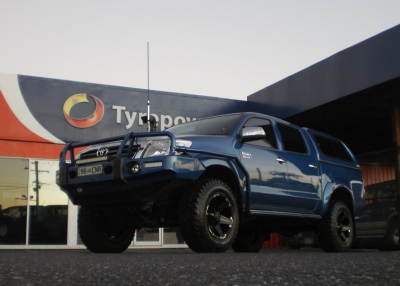Tuff T-12 Rims set this Toyota HiLux off, and the Mickey Thompson ATZ P3s give it cred. 