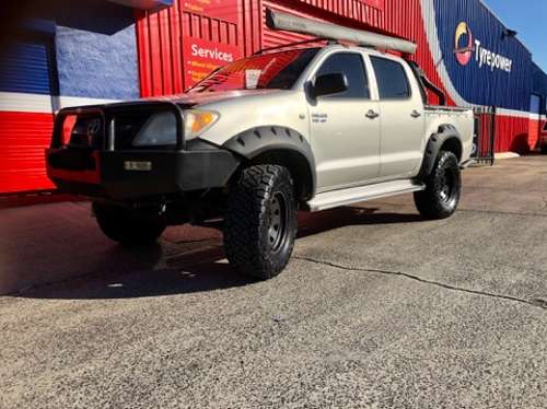 Hilux | Fitted with 33x12.5x17 Nitto Ridge Grappler 